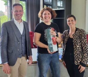 Bürgermeister Möslang, Außenstellenleiterin Riedling und Bürgermeisterin Schönhaar